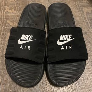 Nike Air Max Camden Slides Men’s Size 8